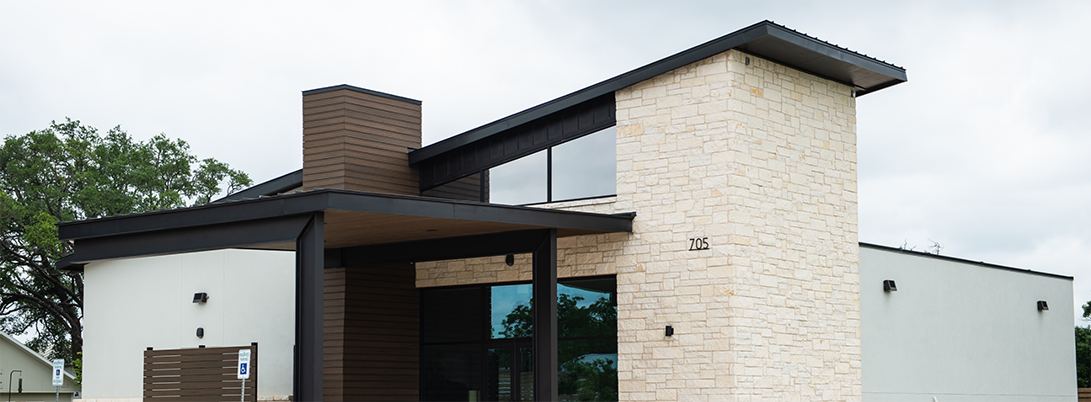 Outdoor view of the Kovar Dental office building in Fredericksburg