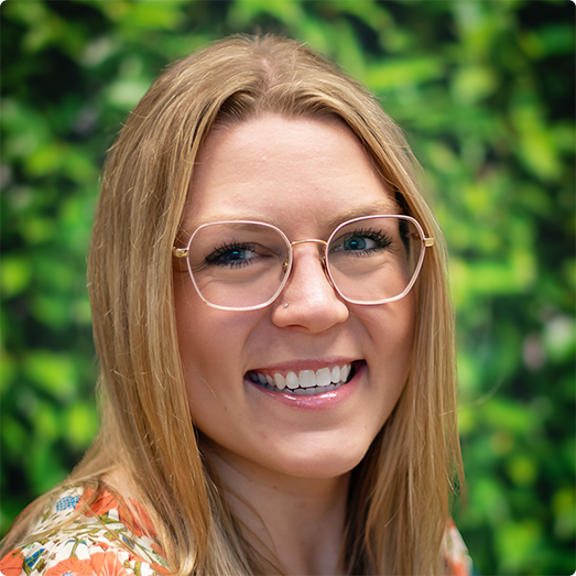 Registered dental assistant Andrea